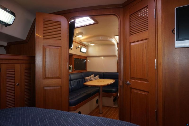 Island Packet Craft 360 Express