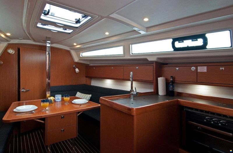 Bavaria Cruiser 34