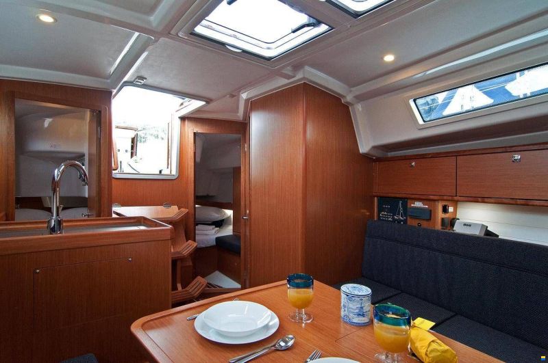 Bavaria Cruiser 34