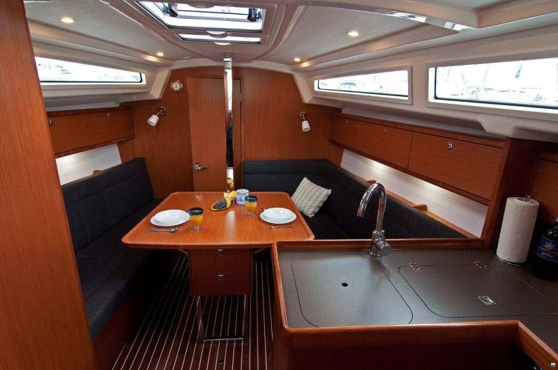 Bavaria Cruiser 34
