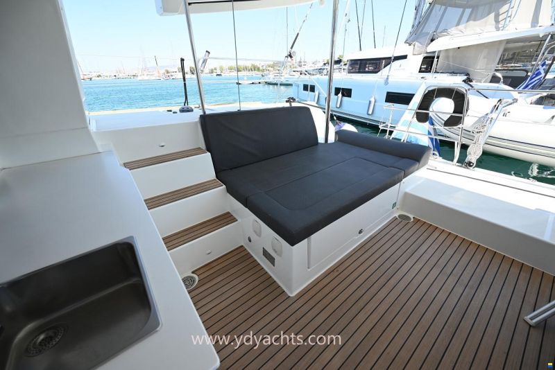 Lagoon 450 F