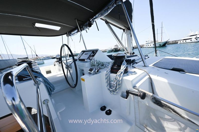 Lagoon 450 F