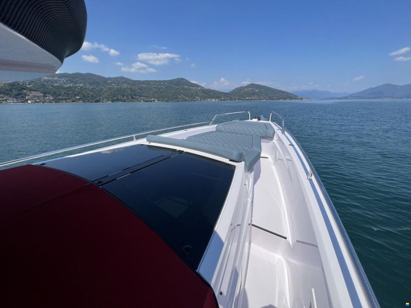 Axopar 37 Cross Cabin inkl. Gyro