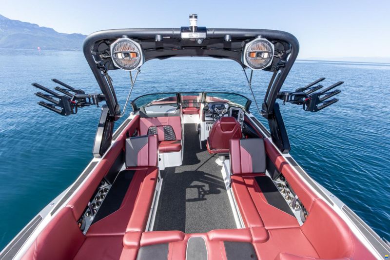 MasterCraft X24 | 2024 | White & Grey