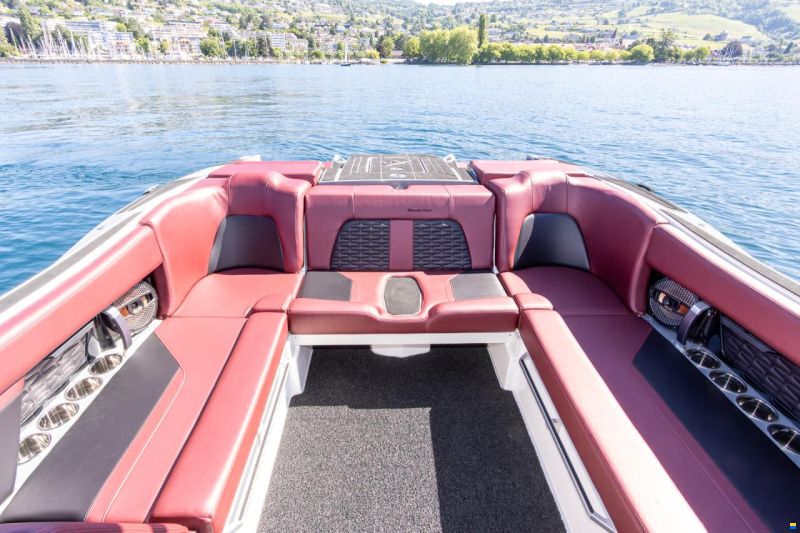 MasterCraft X24 | 2024 | White & Grey