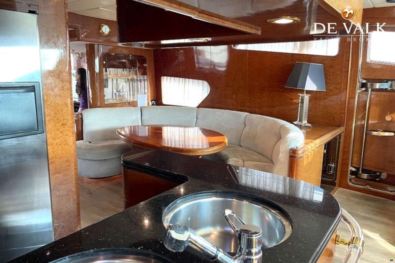 Elegance 82 S