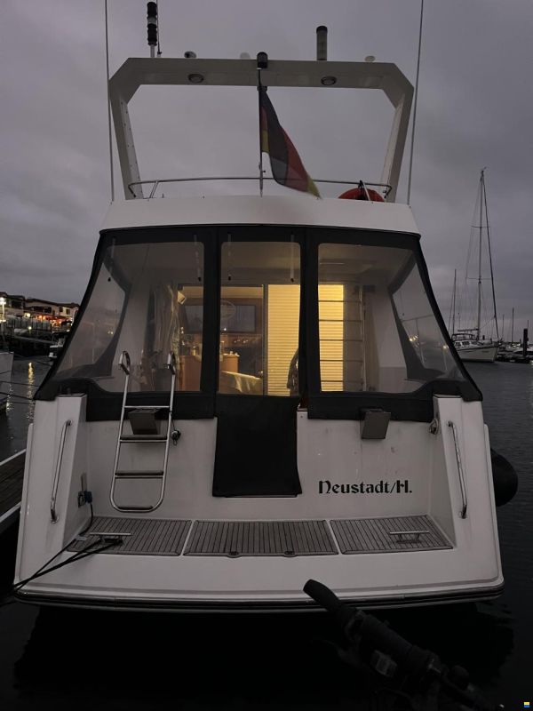 Neptunus 129 Sedan Flybridge