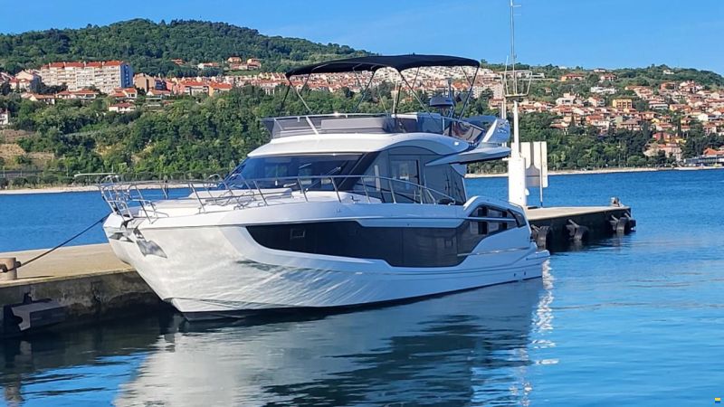Galeon 440 Fly