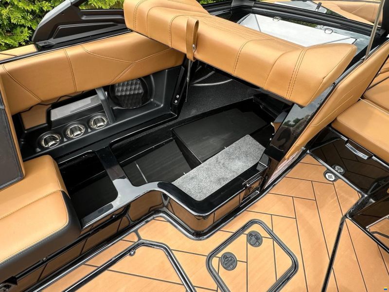 Malibu 23LSV