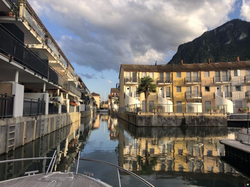 Marina-Wohnung mit Bootsliegeplatz 9×3 m