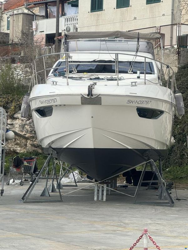 Azimut 47