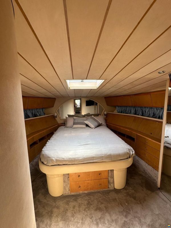 Ferretti 58