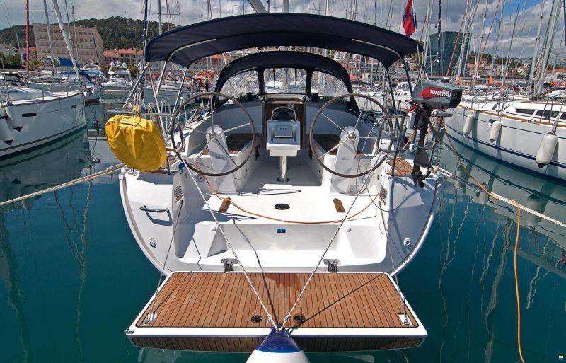 Bavaria Cruiser 37