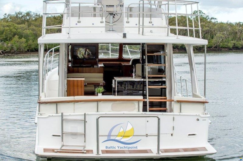 Integrity 380 Fly