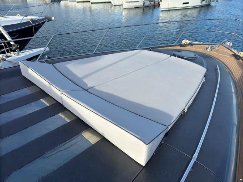 Princess V65