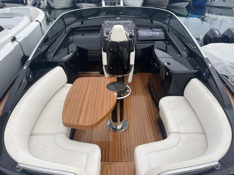 Riva rama Super 44
