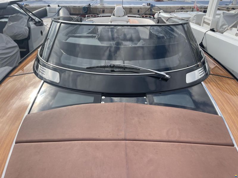 Riva rama Super 44