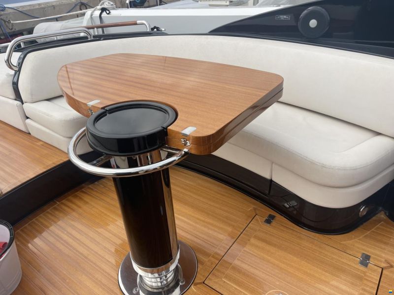 Riva rama Super 44