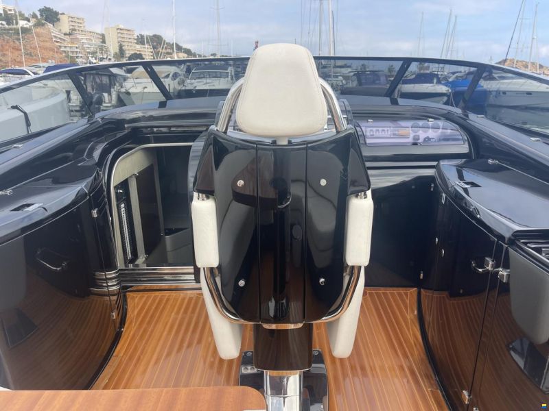 Riva rama Super 44