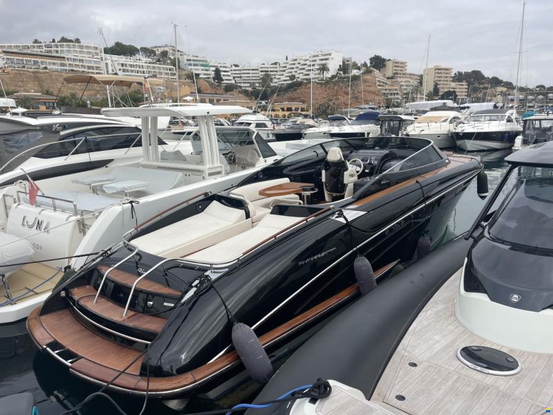Riva rama Super 44
