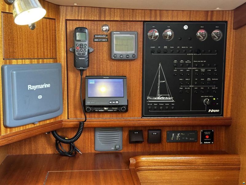 Najad 380
