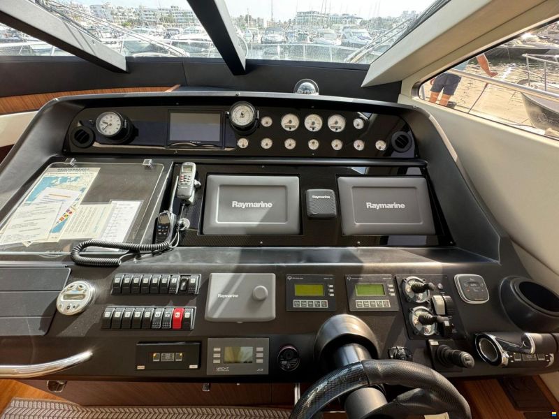 Sunseeker Predator 62