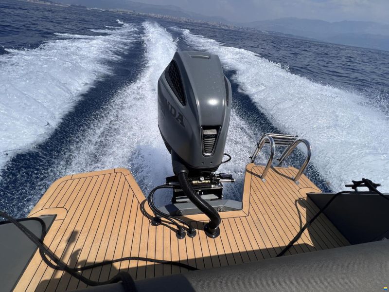 Phantom 9.0 T Top