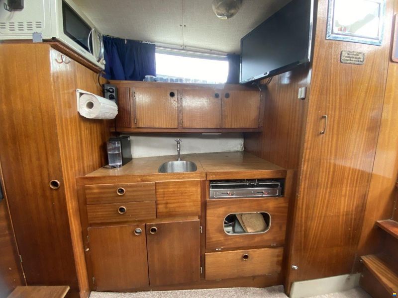Albin 30