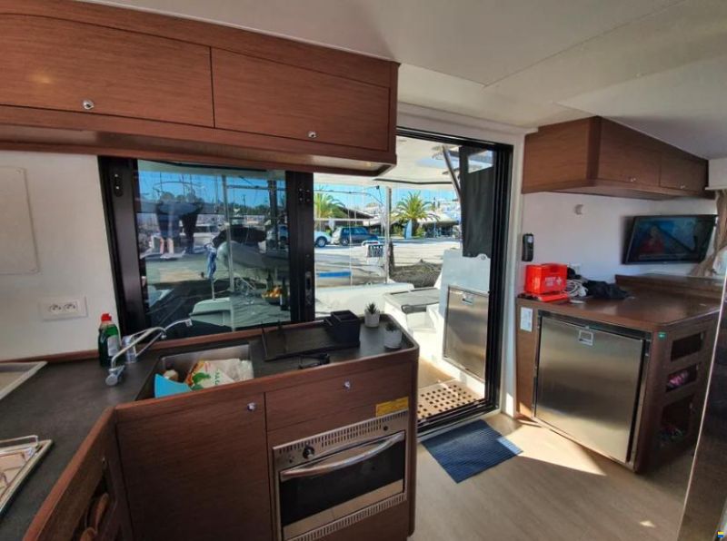 Lagoon 42