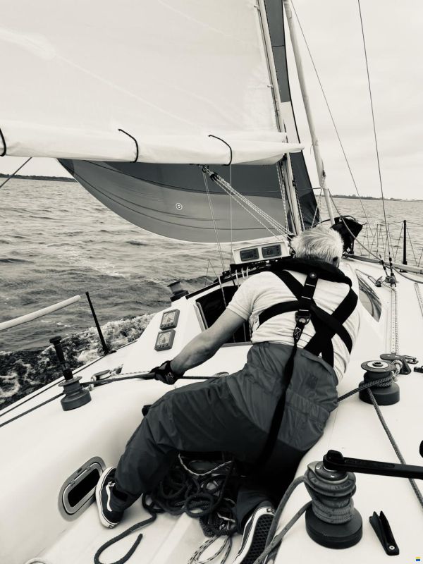 Hunter Formula 28