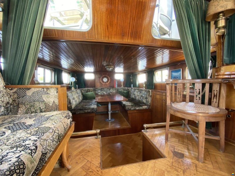 Gillissen 1130 AK Spiegelkotter