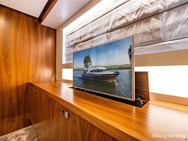 Van den Hoven Executive 18.50