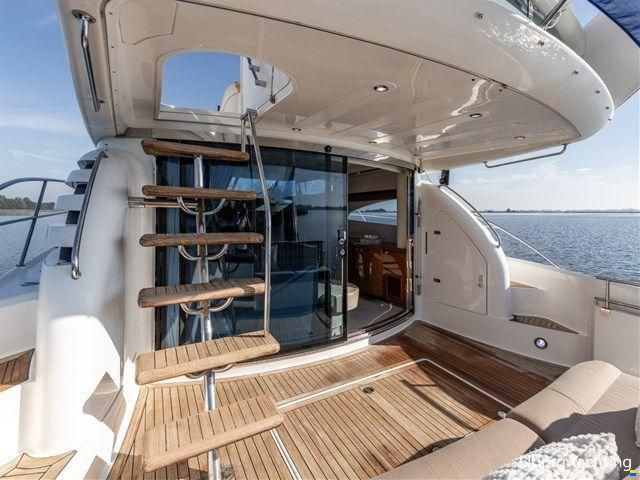 Fairline Squadron 55