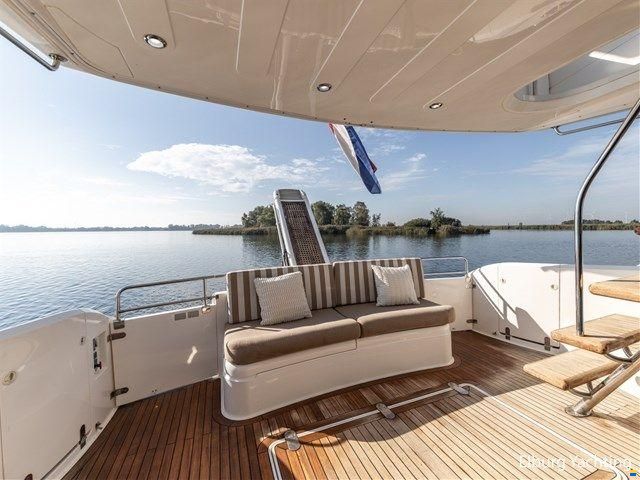 Fairline Squadron 55