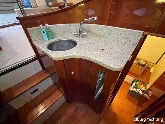 Fairline Squadron 55