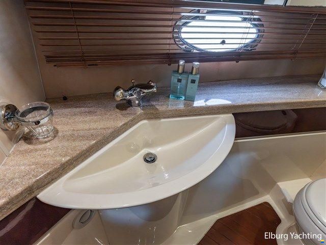 Fairline Squadron 55