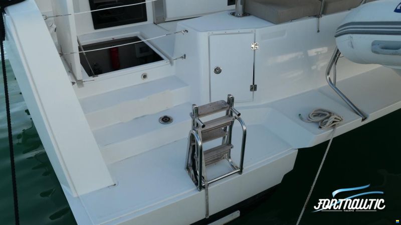 Bali 4.4 BALI CATAMARÁN