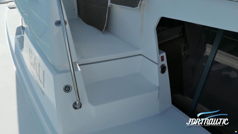 Bali 4.4 BALI CATAMARÁN