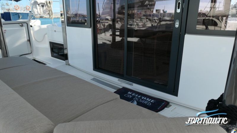 Bali 4.4 BALI CATAMARÁN
