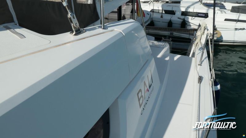 Bali 4.4 BALI CATAMARÁN