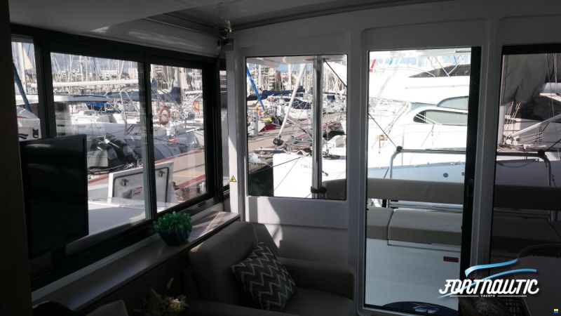 Bali 4.4 BALI CATAMARÁN