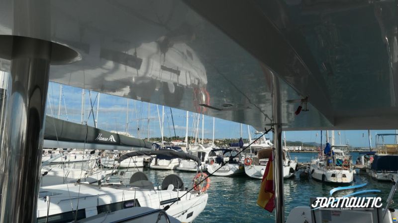 Bali 4.4 BALI CATAMARÁN