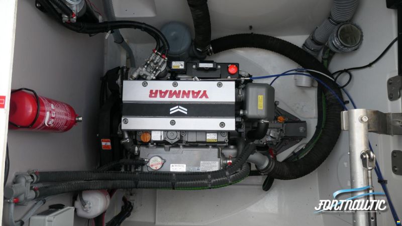 Bali 4.4 BALI CATAMARÁN