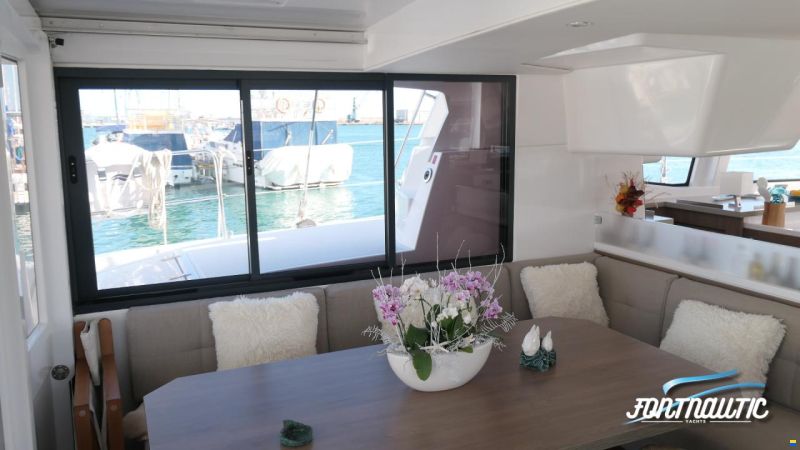 Bali 4.4 BALI CATAMARÁN