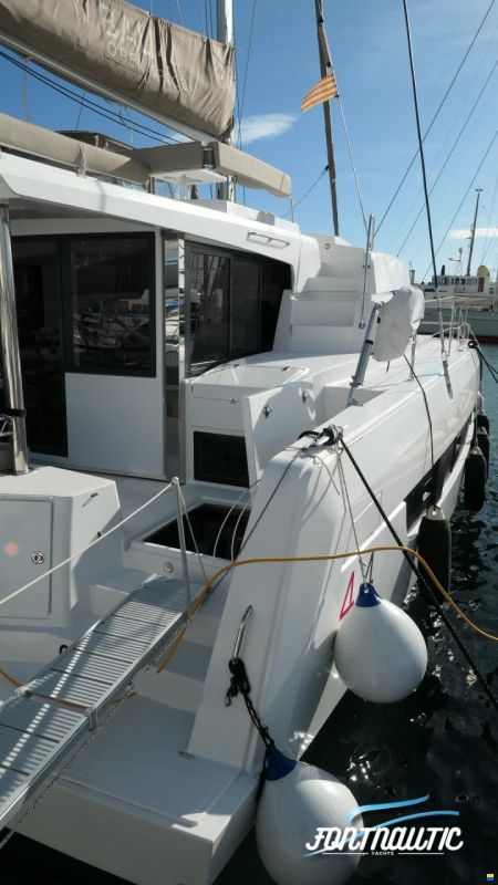 Bali 4.4 BALI CATAMARÁN
