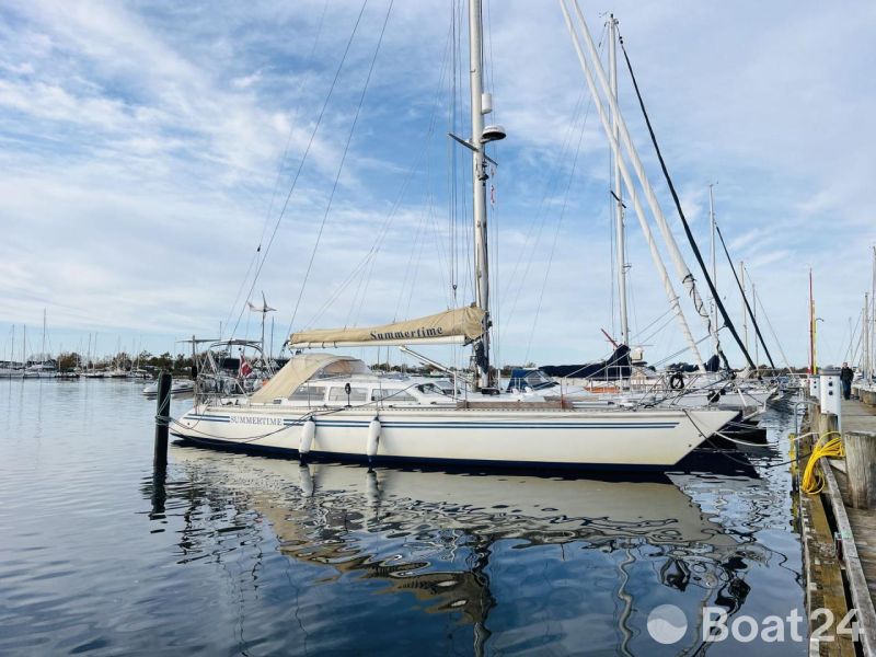 Helmsman 49DS