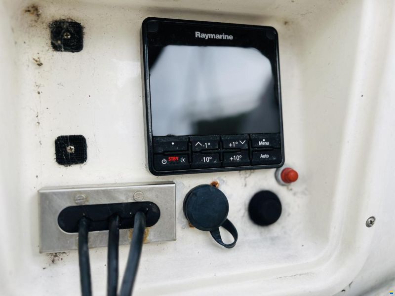 Helmsman 49DS