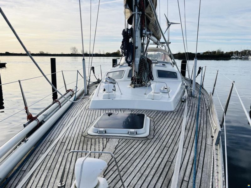 Helmsman 49DS