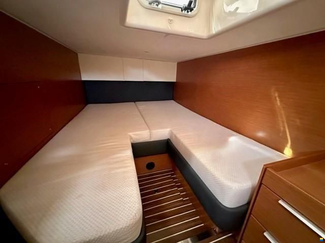 Bavaria Sport 330