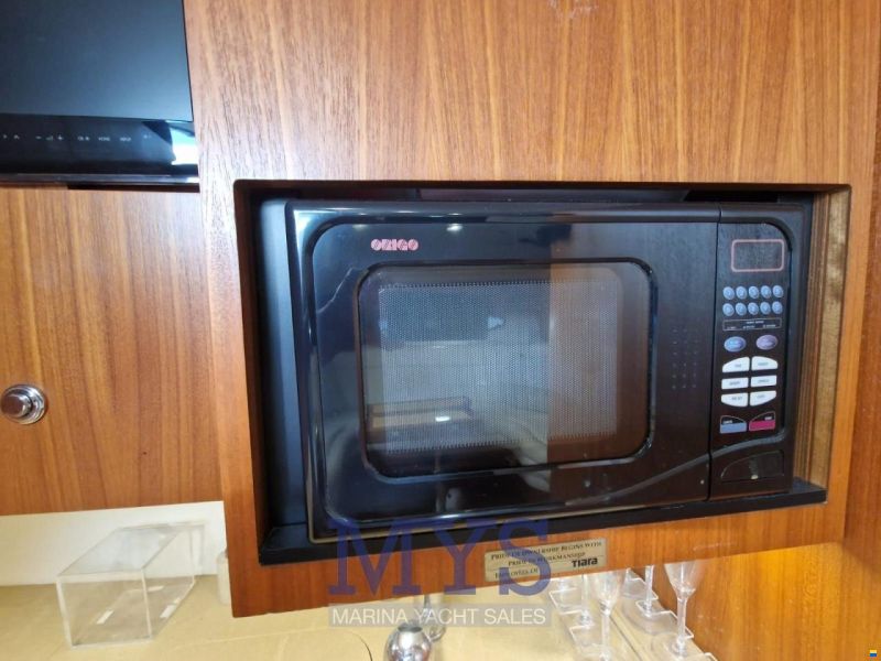 Tiara 3800 Open